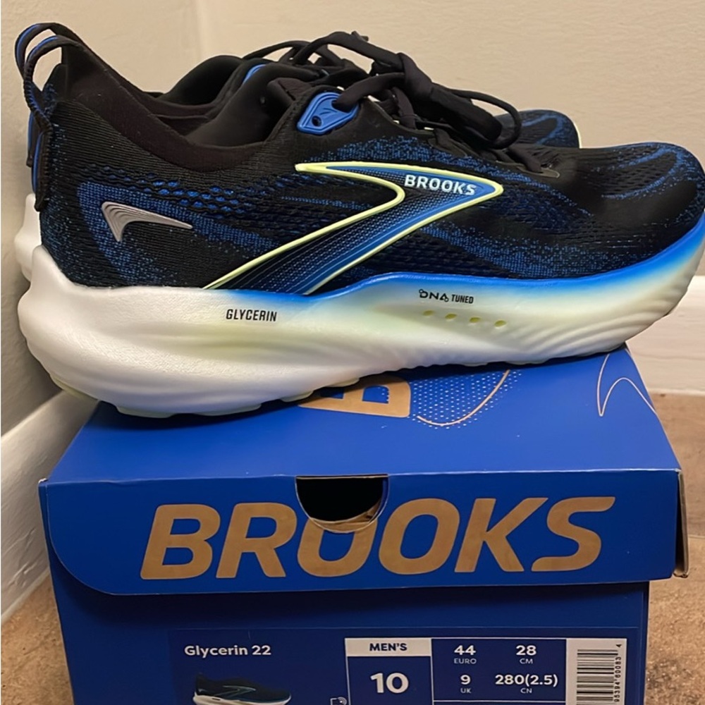 Brooks Glycerin 22 Black and Cobalt Running Shoes